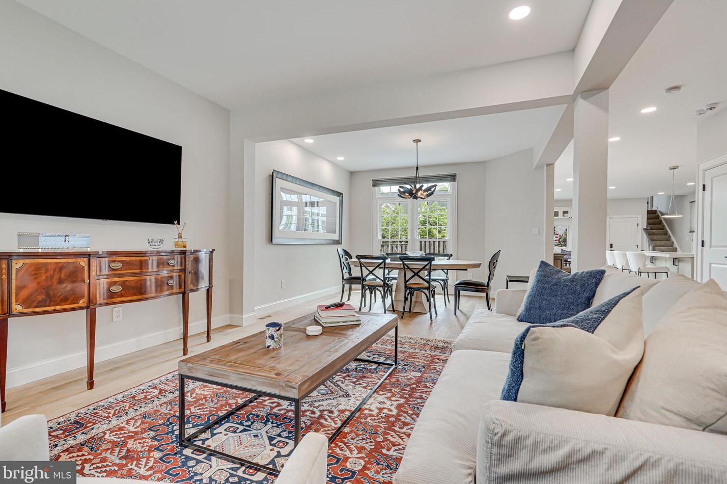 1405 Buena Vista Ave, Mc Lean VA  22101-3511 exterior