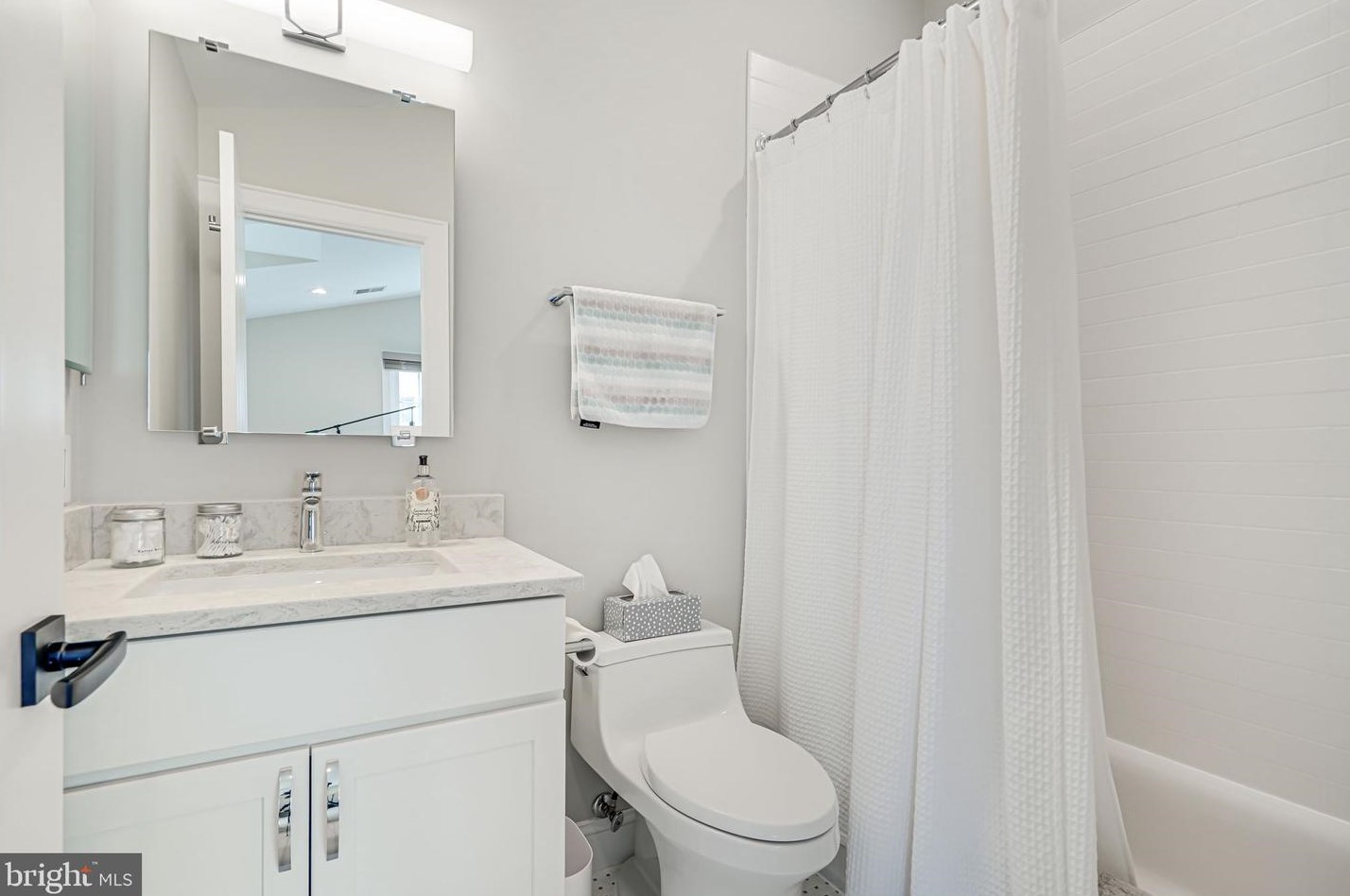 1405 Buena Vista Ave, Mc Lean VA  22101-3511 exterior