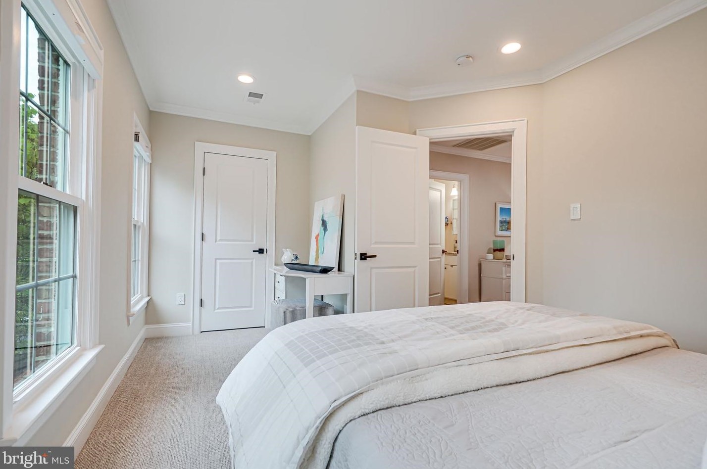 1405 Buena Vista Ave, Mc Lean VA  22101-3511 exterior