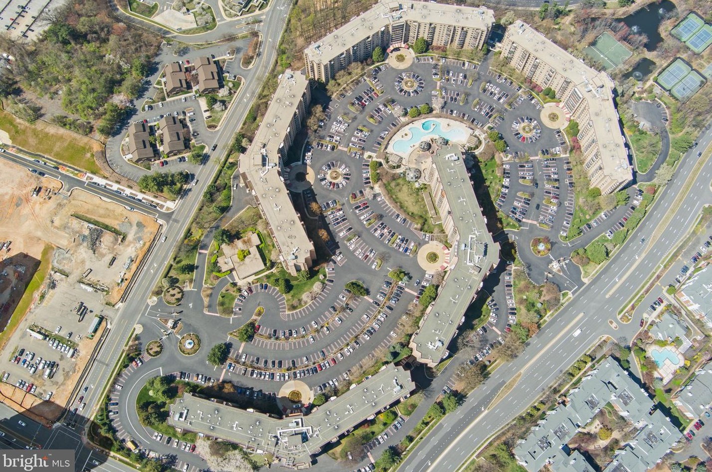 8360 Greensboro Dr, Mc Lean VA  22102-3511 exterior