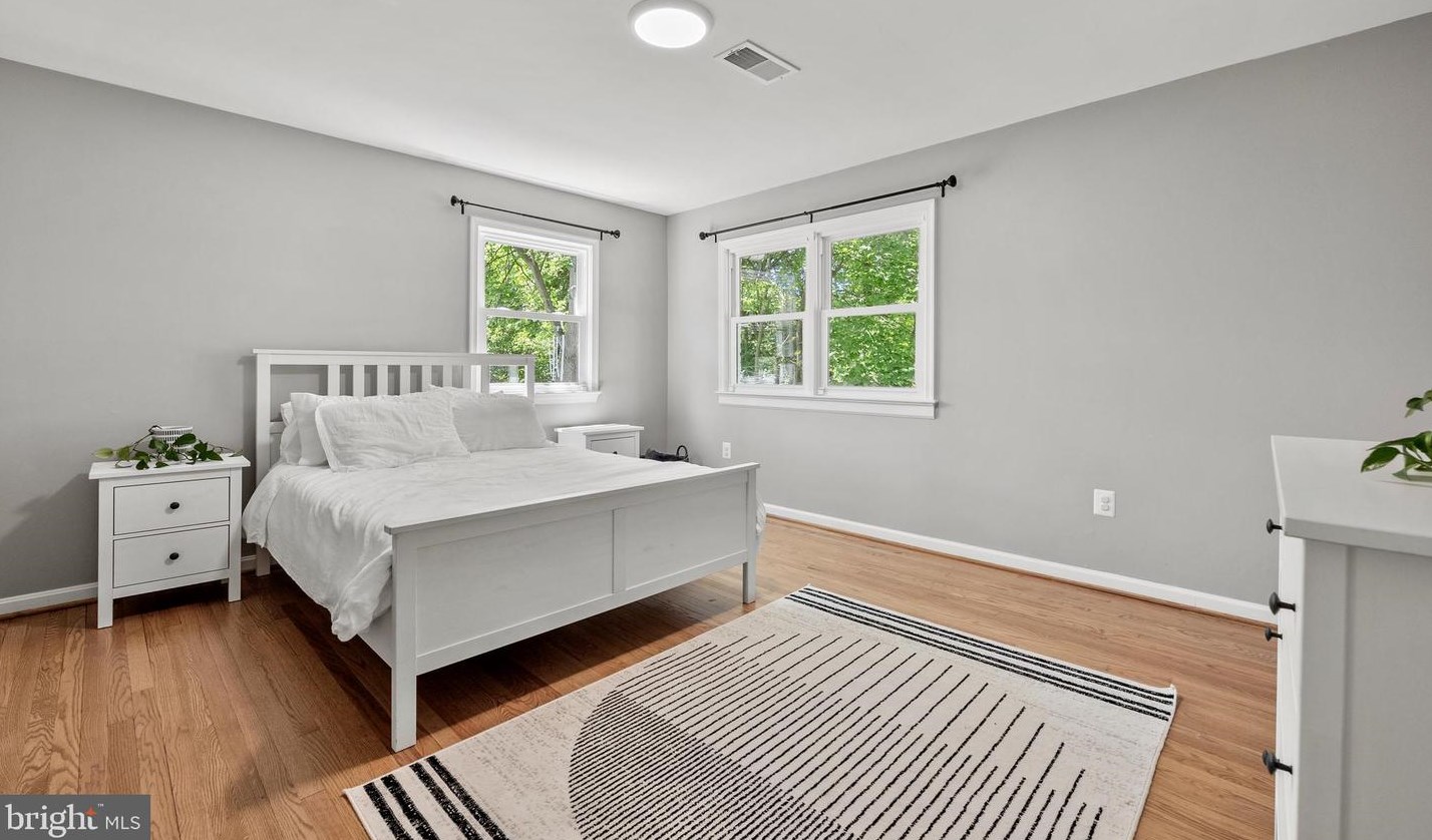 738 Ellsworth, Great Falls VA 22066-2929 exterior