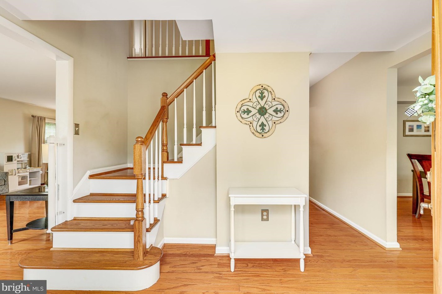 4350 Majestic Ln, Fairfax VA  22033-3502 exterior