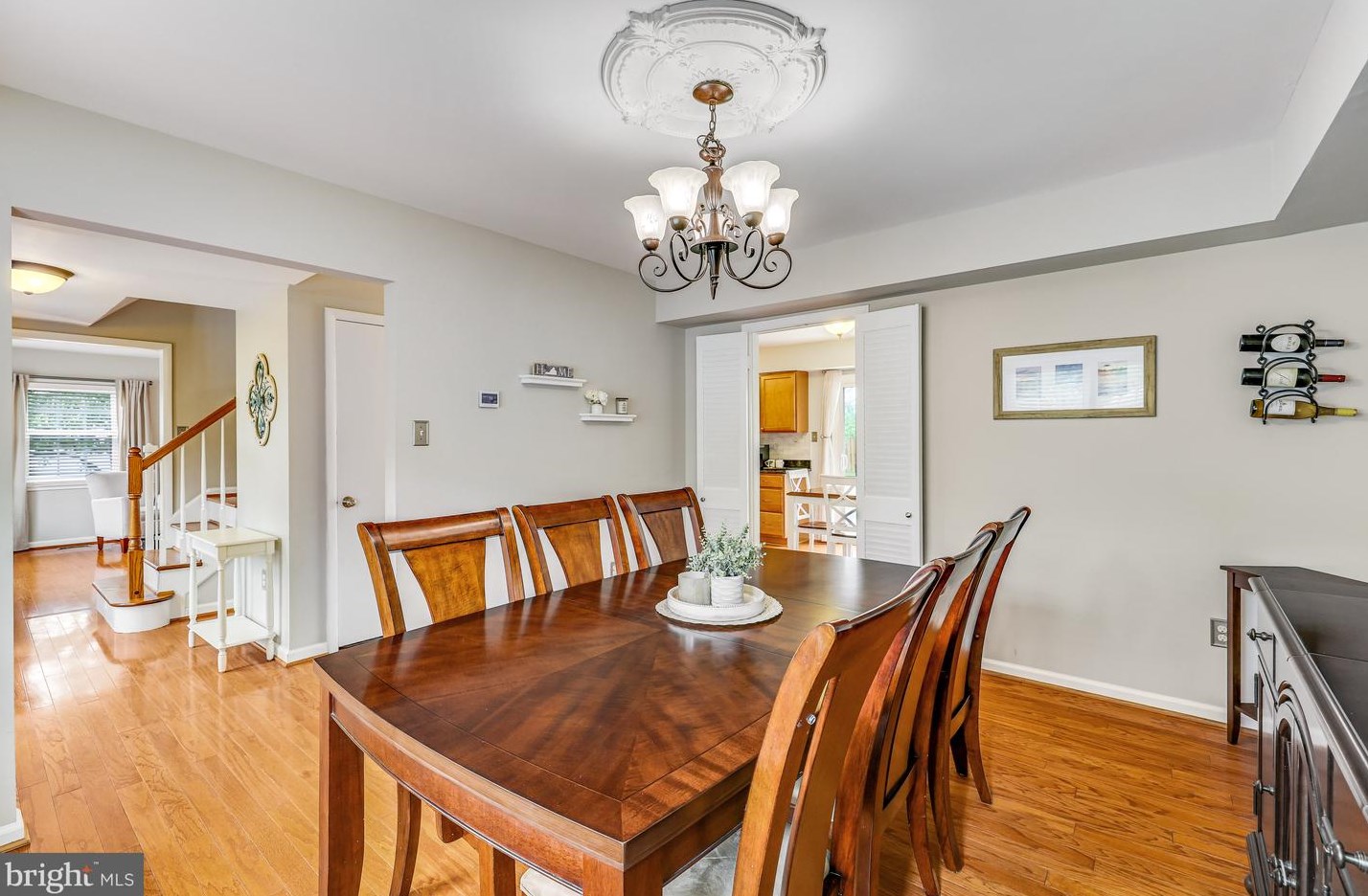 4350 Majestic Ln, Fairfax VA  22033-3502 exterior