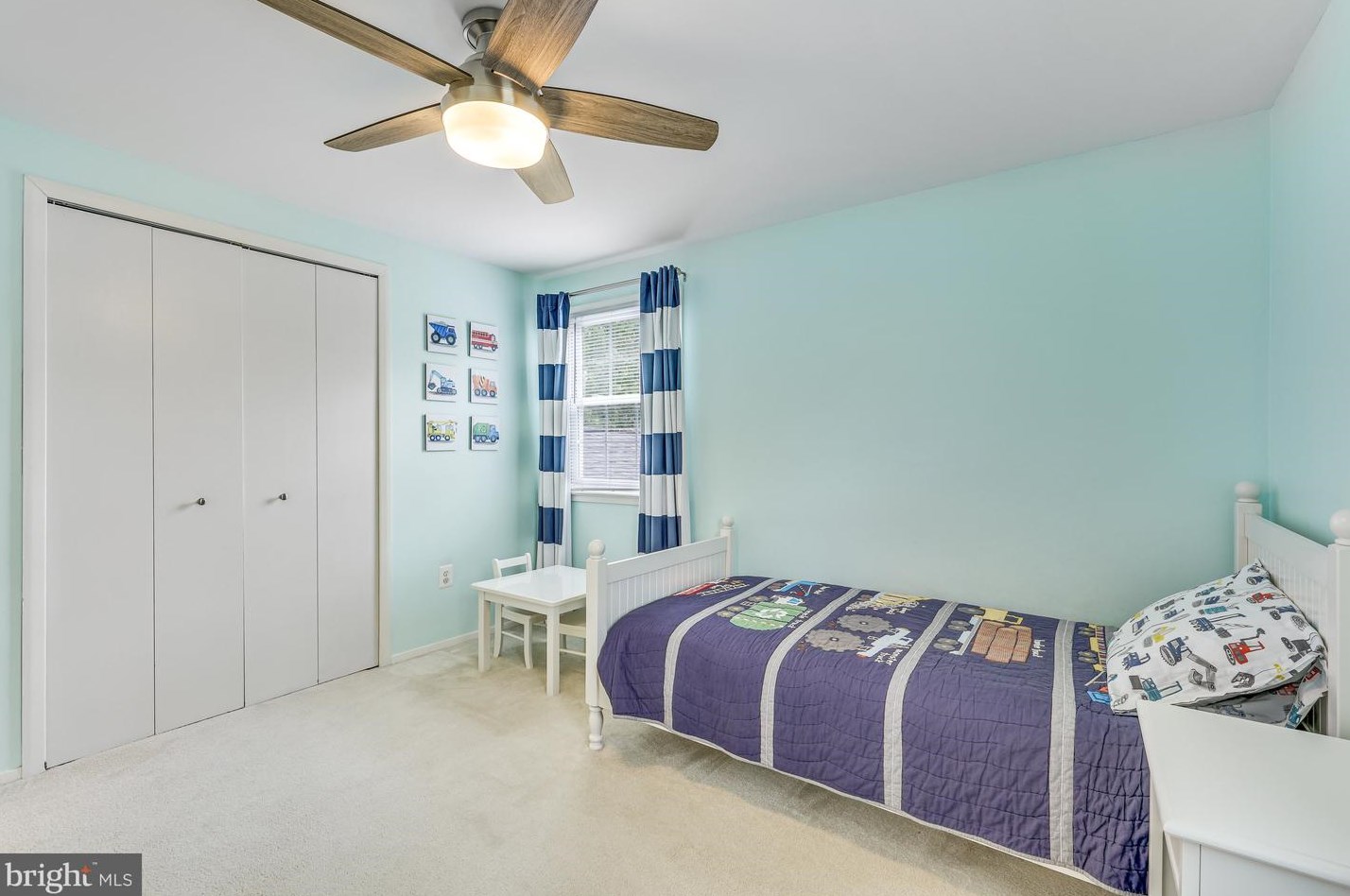 4350 Majestic Ln, Fairfax VA  22033-3502 exterior