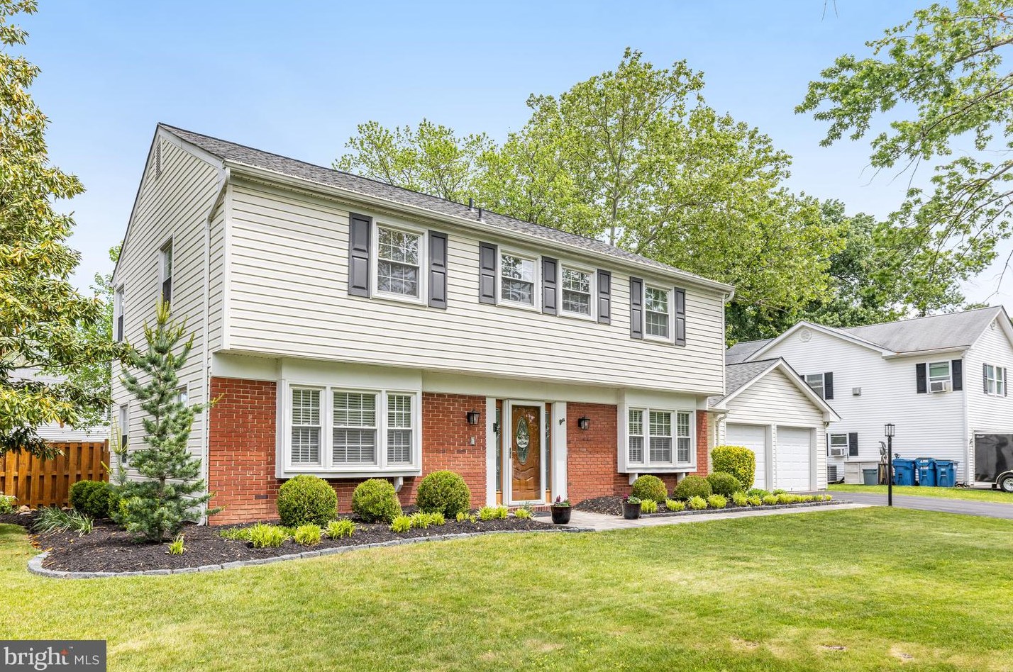 4350 Majestic Ln, Fairfax VA  22033-3502 exterior