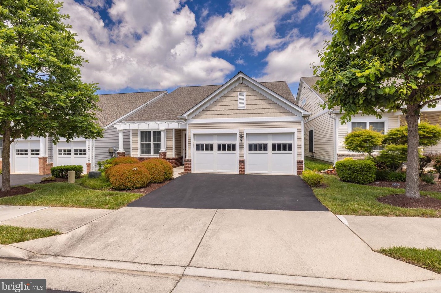 8906 Yellow Daisy Pl, Lorton VA  22079-5693 exterior