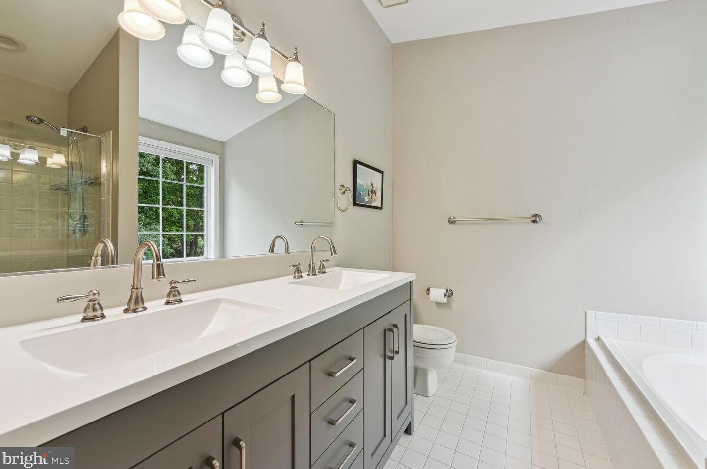 6206 Littlethorpe Ln, Alexandria VA 22315-3700 exterior