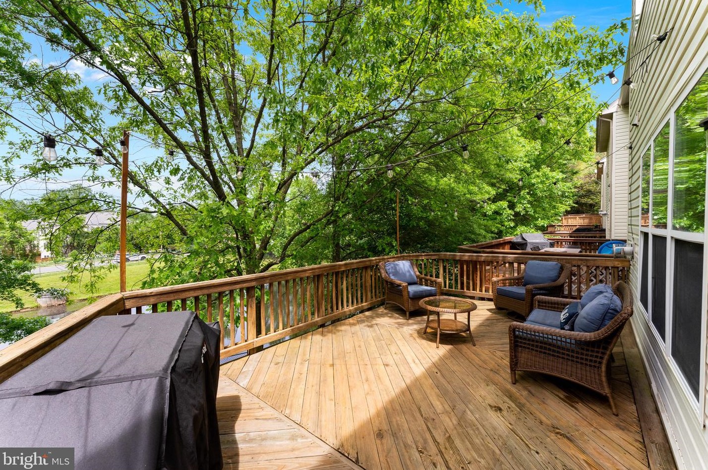 12464 Casbeer Dr, Fairfax VA  22033-4387 exterior