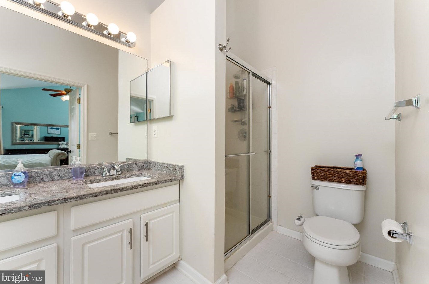 12464 Casbeer Dr, Fairfax VA  22033-4387 exterior