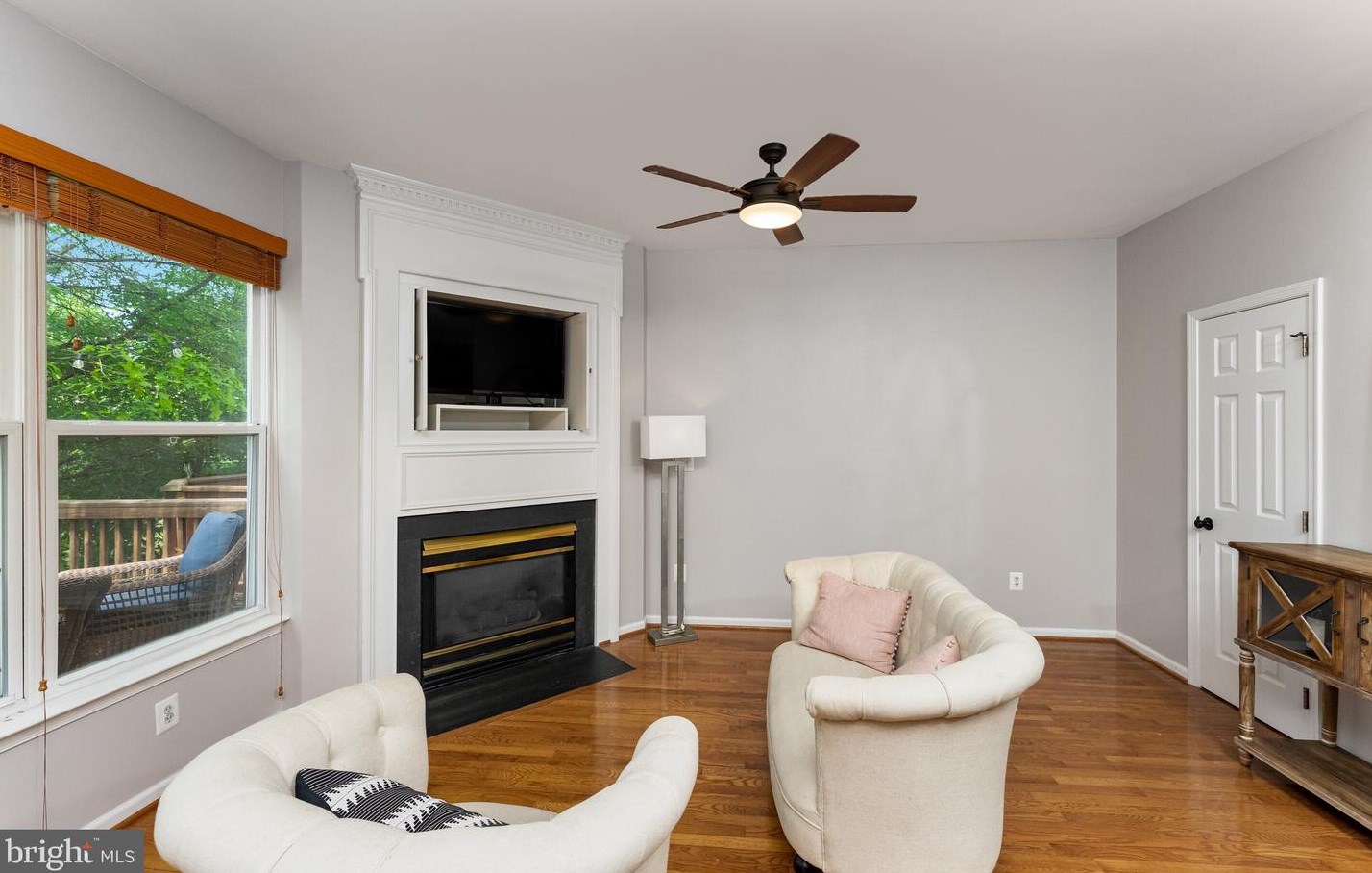 12464 Casbeer Dr, Fairfax VA  22033-4387 exterior