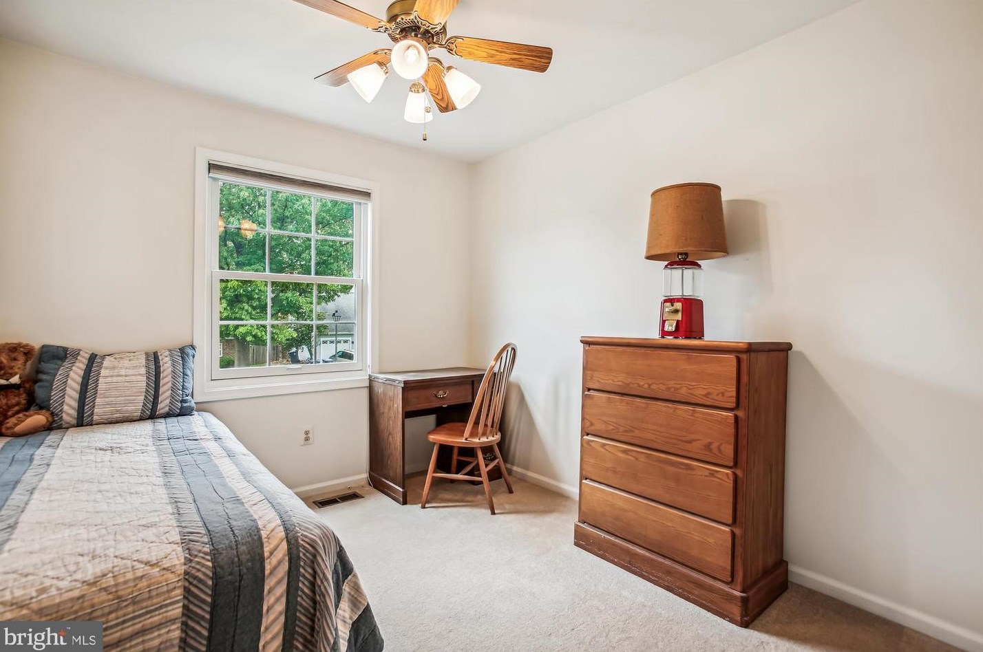 6142 Franconia Sta Ln, Alexandria VA 22310-2522 exterior