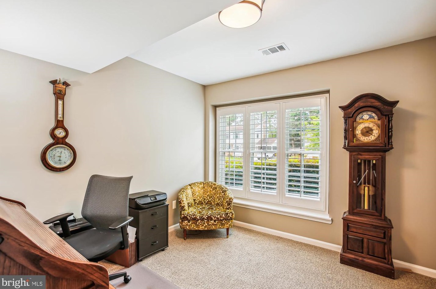 6142 Franconia Sta Ln, Alexandria VA 22310-2522 exterior