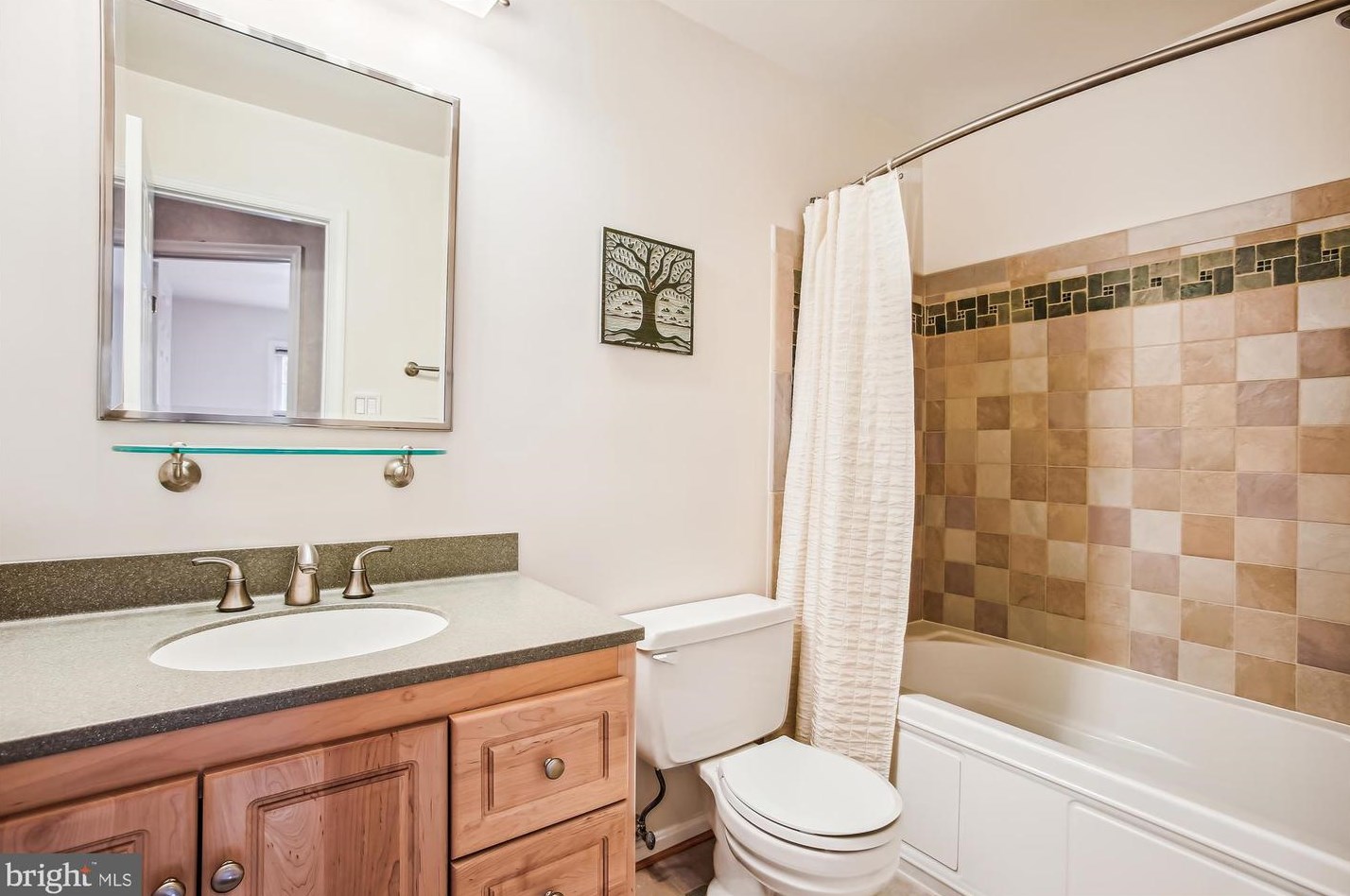 6142 Franconia Sta Ln, Alexandria VA 22310-2522 exterior