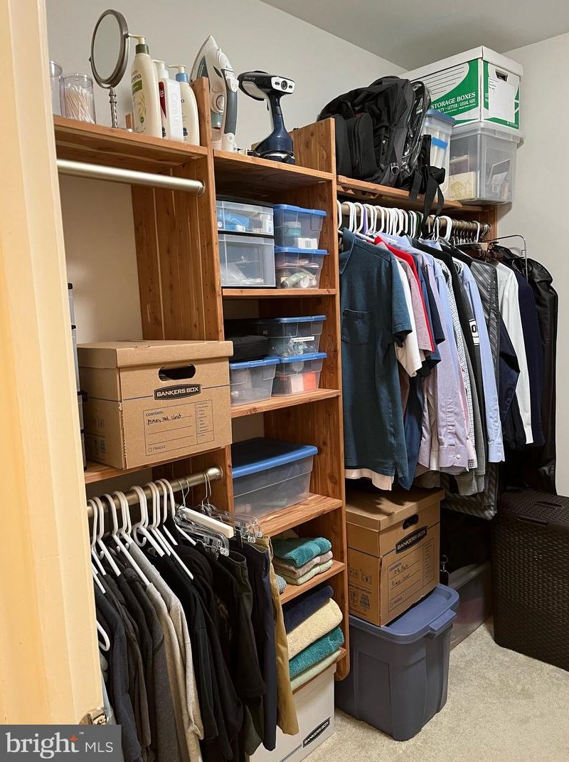 3189 Colchester Brook Ln, Fairfax VA  22031-2608 exterior