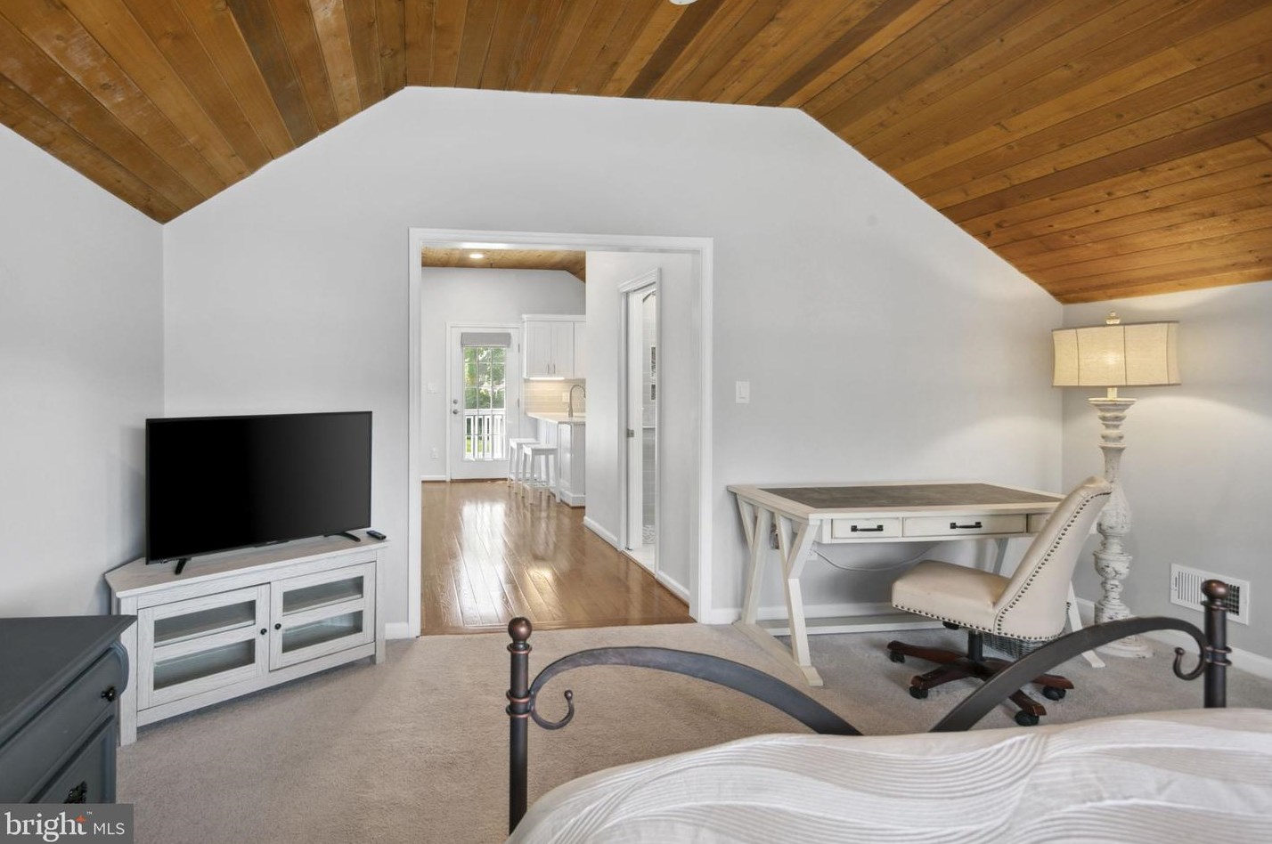 12415 Rochester Dr, Fairfax VA  22030-6417 exterior