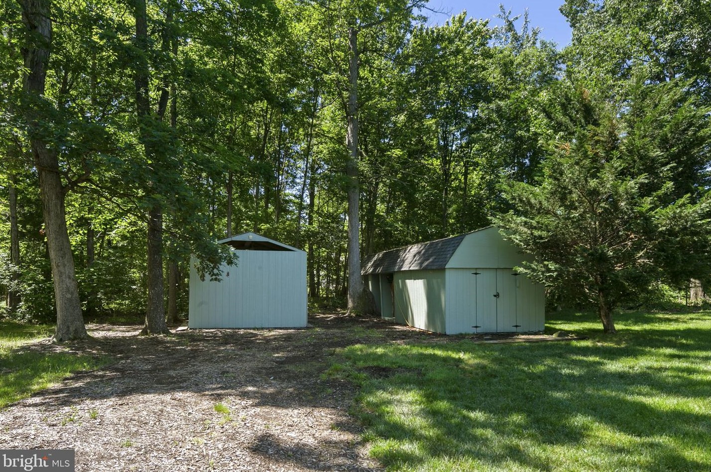 12415 Rochester Dr, Fairfax VA  22030-6417 exterior