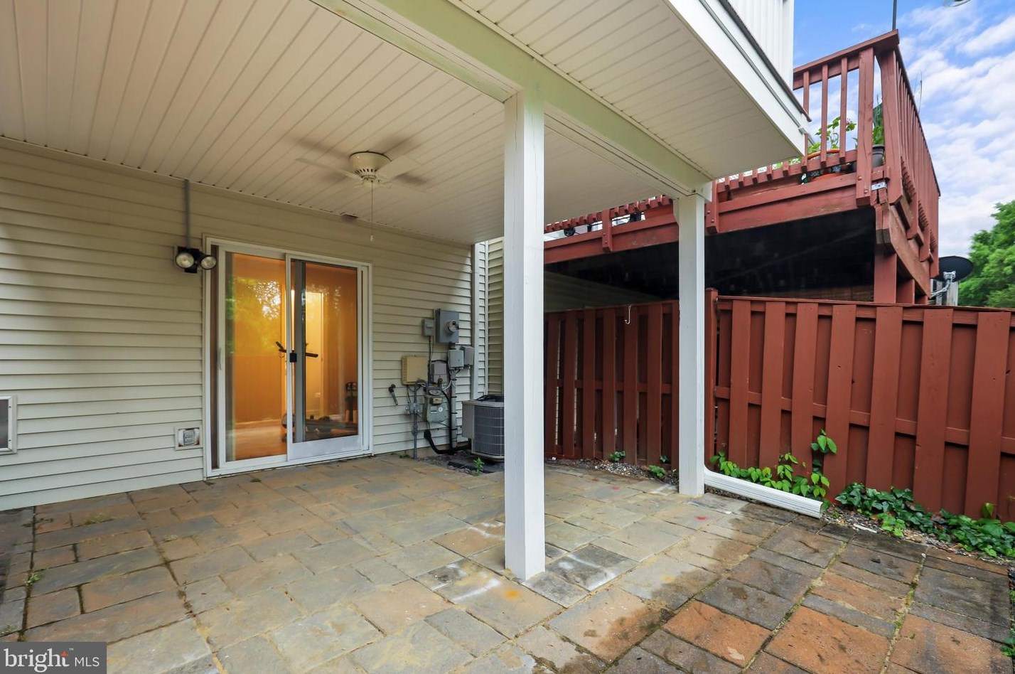 8516 Towne Mnr Ct, Alexandria VA 22309-4504 exterior