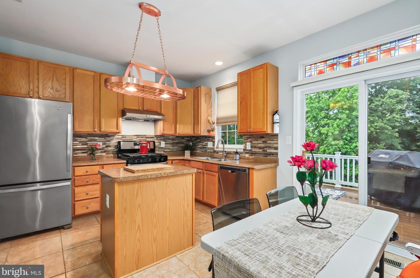 8516 Towne Mnr Ct, Alexandria VA 22309-4504 exterior