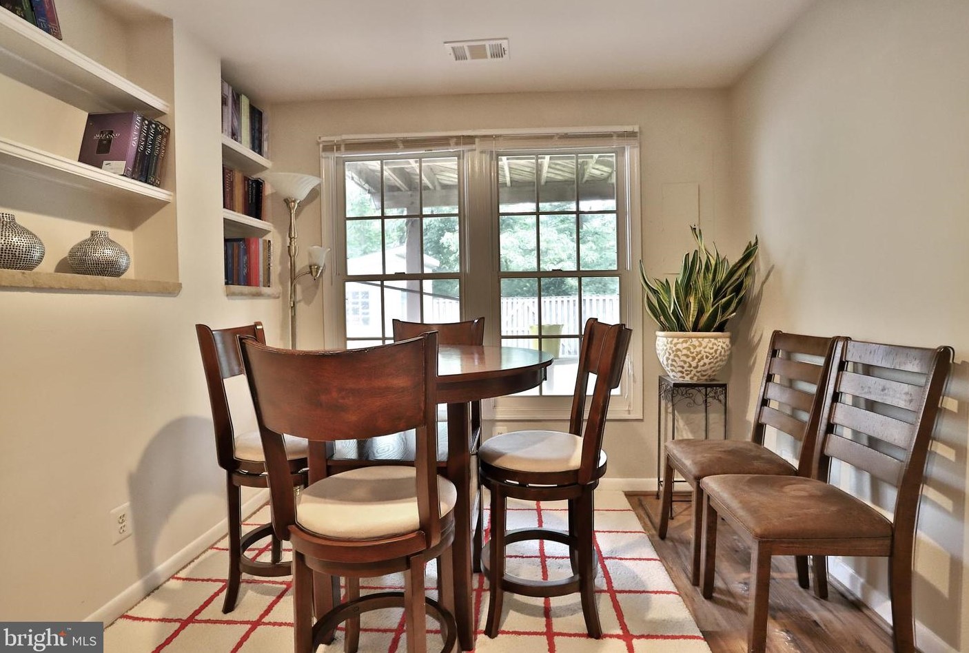 14637 Battery Ridge Ln, Centreville VA  20120-2889 exterior