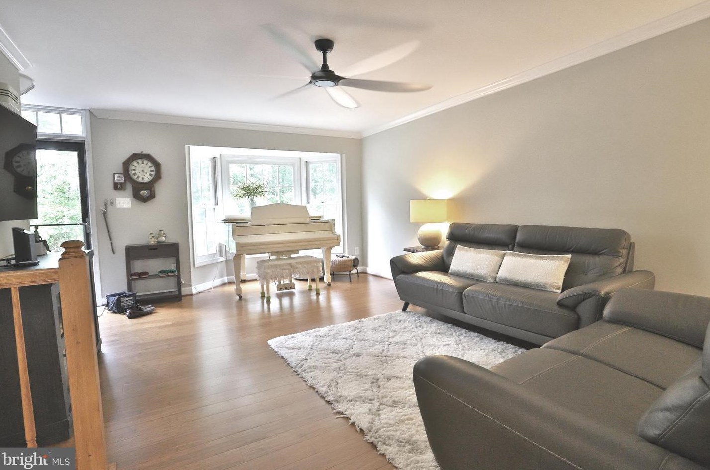 14637 Battery Ridge Ln, Centreville VA  20120-2889 exterior