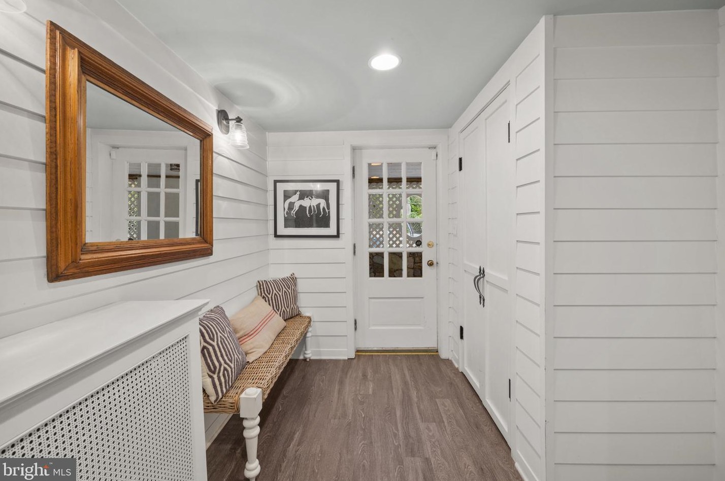 831 Herbert Springs Rd, Alexandria VA 22308-1320 exterior