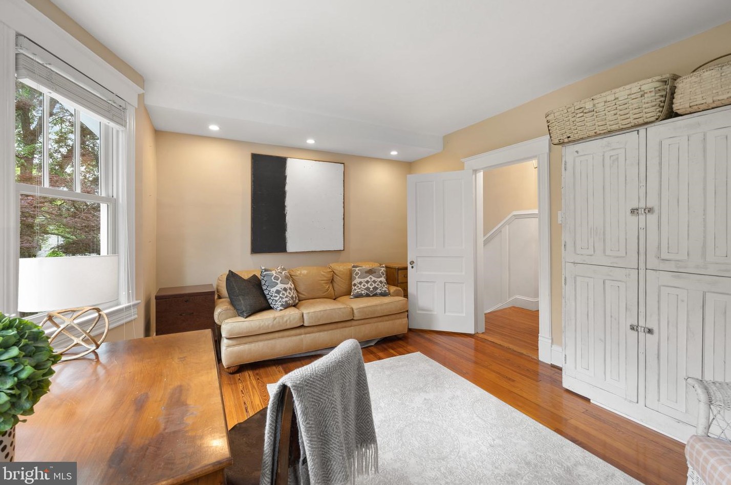 831 Herbert Springs Rd, Alexandria VA 22308-1320 exterior