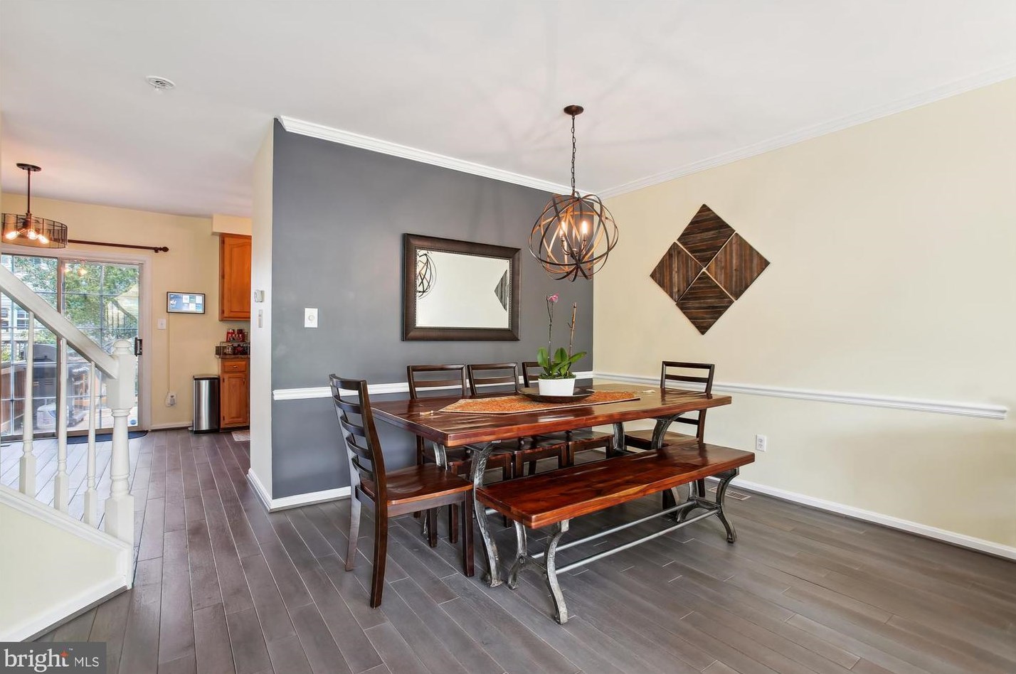 5806 Appleford Dr, Alexandria VA  22315-5624 exterior