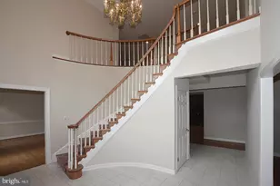 10190 Akhtamar Dr, Great Falls, VA 22066 - Photo 3