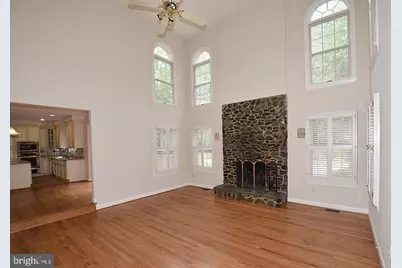 10190 Akhtamar Drive, Great Falls, VA 22066 - Photo 9