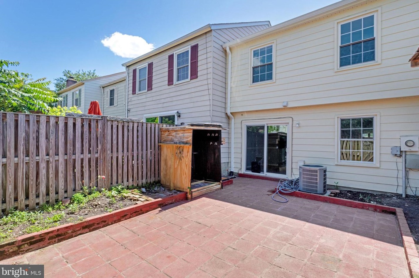 6600 Indian Trl Ct, Alexandria VA 22310-2411 exterior