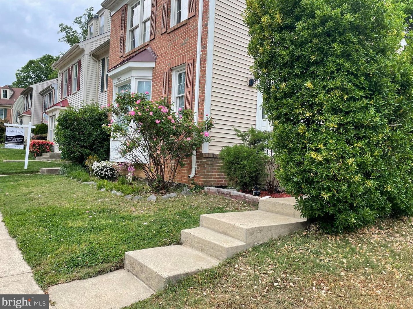 7662 Northern Oaks Ct, Springfield VA  22153-3546 exterior