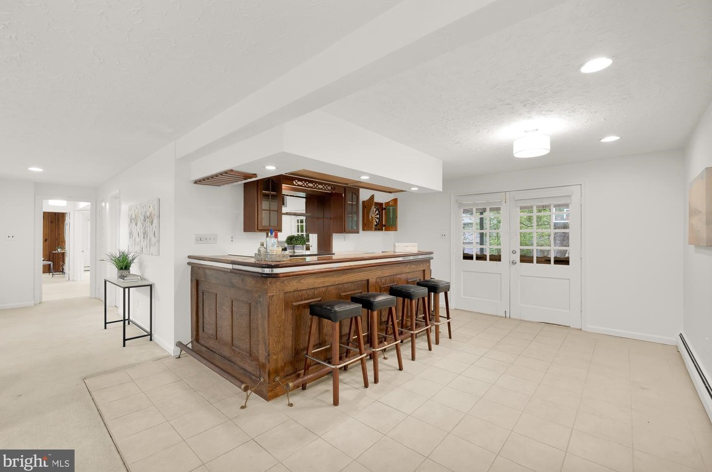 1437 Cola Dr, Mc Lean VA  22101-3158 exterior