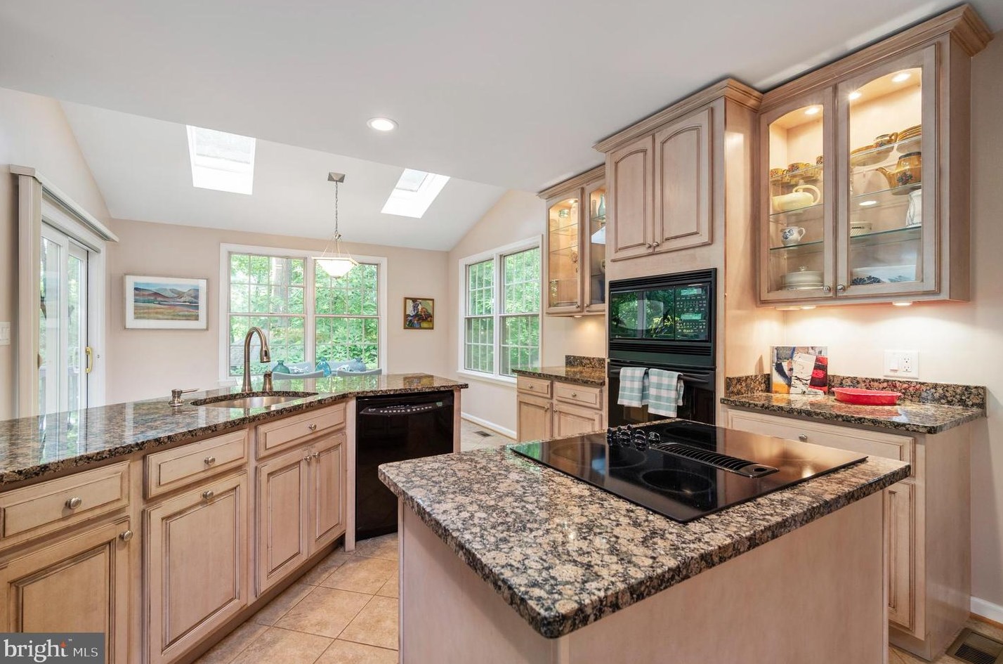 5306 Mt Vernon Memorial Hwy, Alexandria VA 22309-3324 exterior