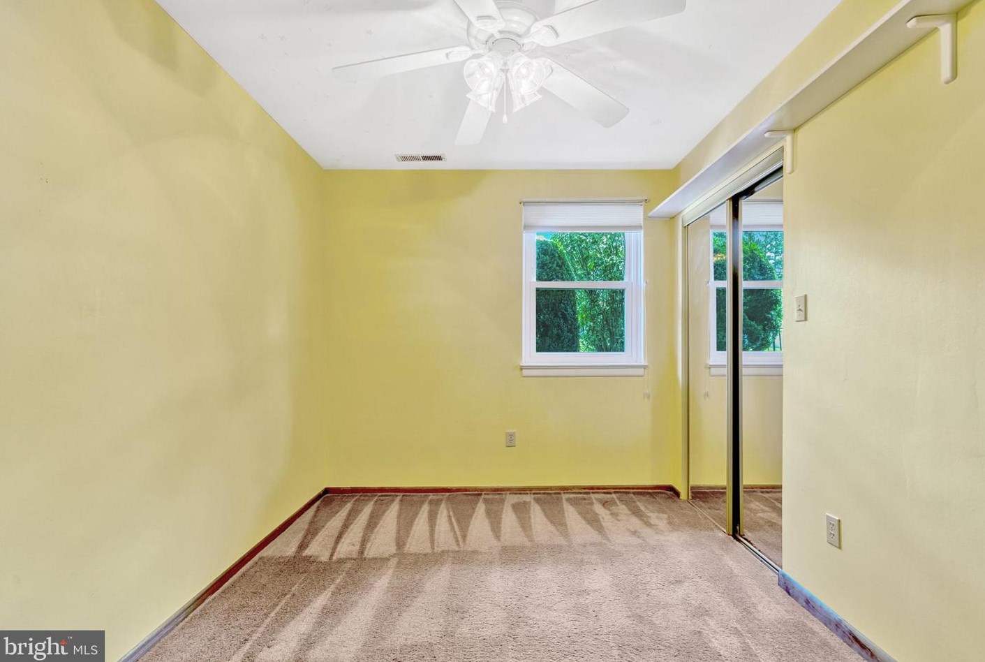 2231 Malraux Dr, Vienna VA  22182-5042 exterior