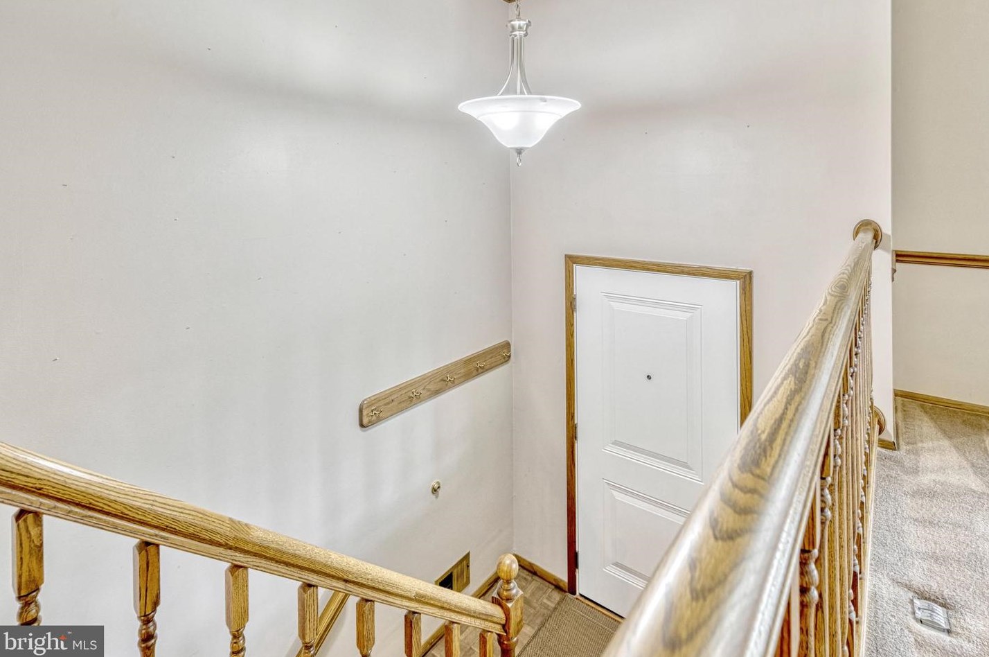 2231 Malraux Dr, Vienna VA  22182-5042 exterior
