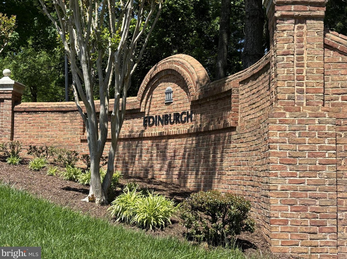 6113 Liverpool Ln, Alexandria VA 22315-4720 exterior