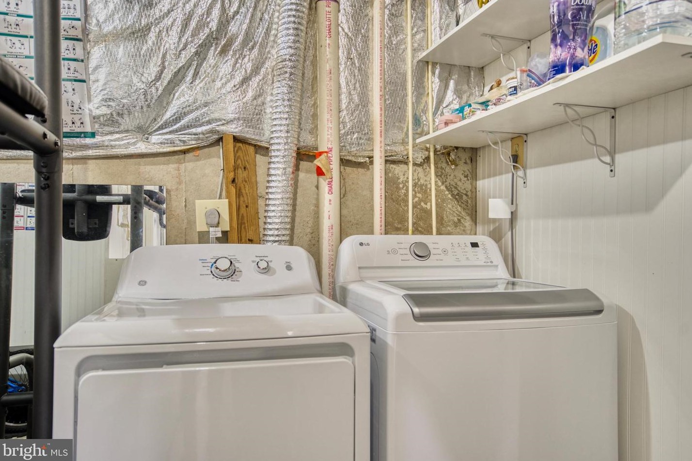 6113 Liverpool Ln, Alexandria VA 22315-4720 exterior