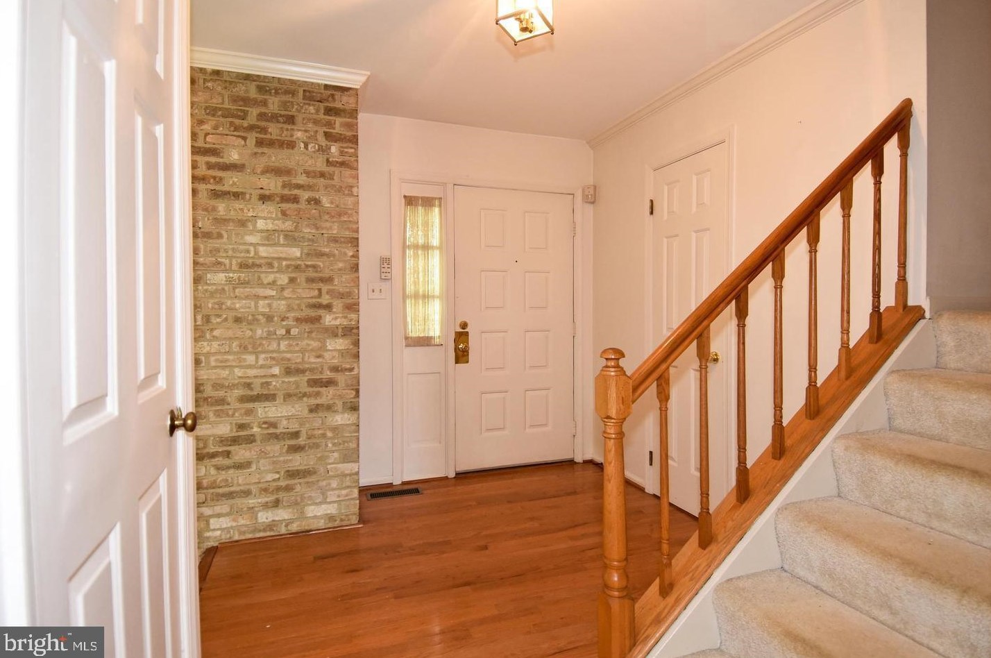 9600 Blincoe Ct, Springfield VA  22015-3107 exterior