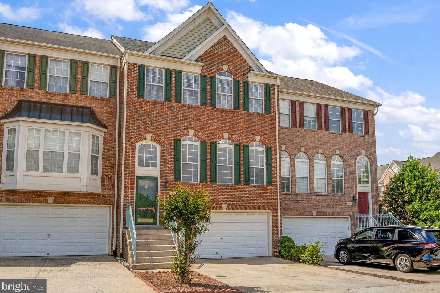 13565 Cedar Run Ln, Herndon VA 20171-3263 exterior