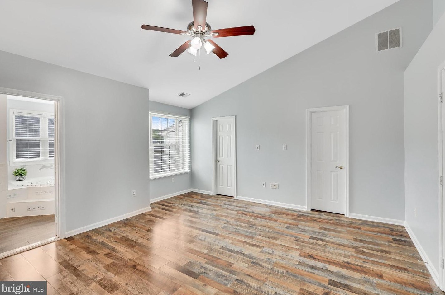 13565 Cedar Run Ln, Herndon VA 20171-3263 exterior