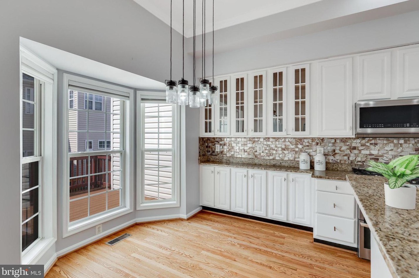 13565 Cedar Run Ln, Herndon VA 20171-3263 exterior