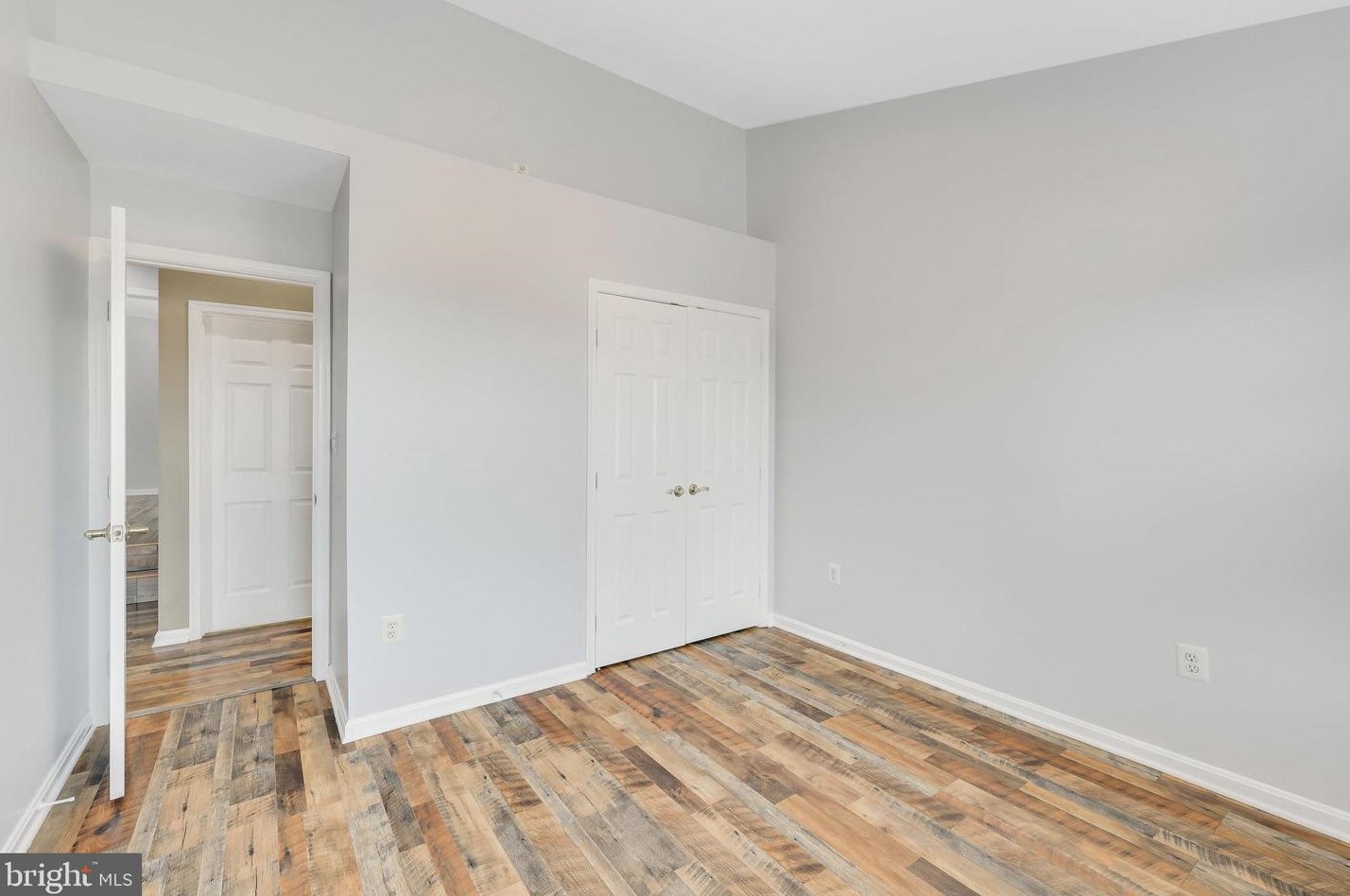 13565 Cedar Run Ln, Herndon VA 20171-3263 exterior