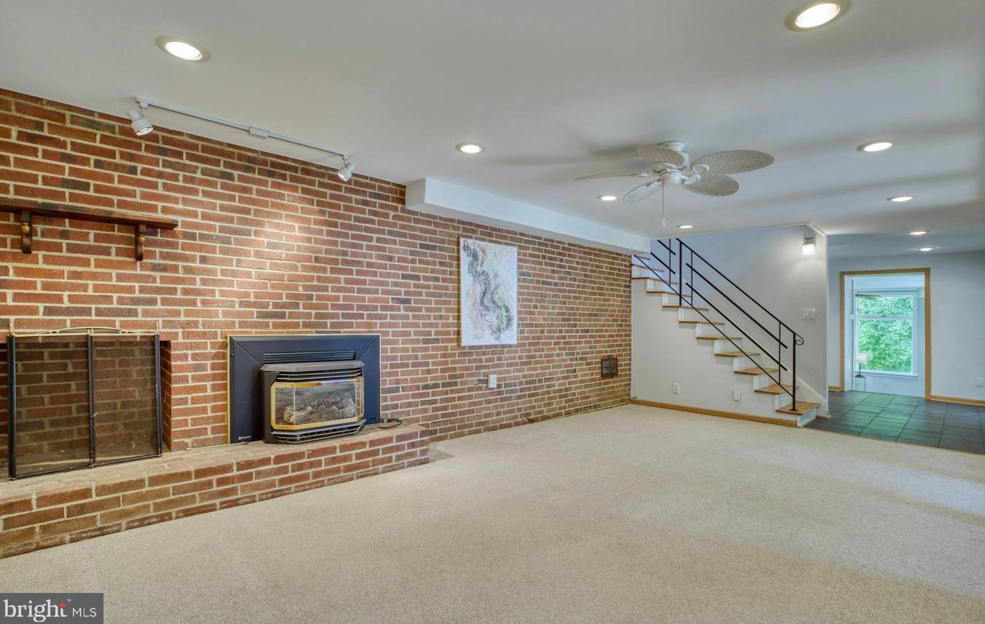 4201 Christine Pl, Alexandria VA 22311-1109 exterior