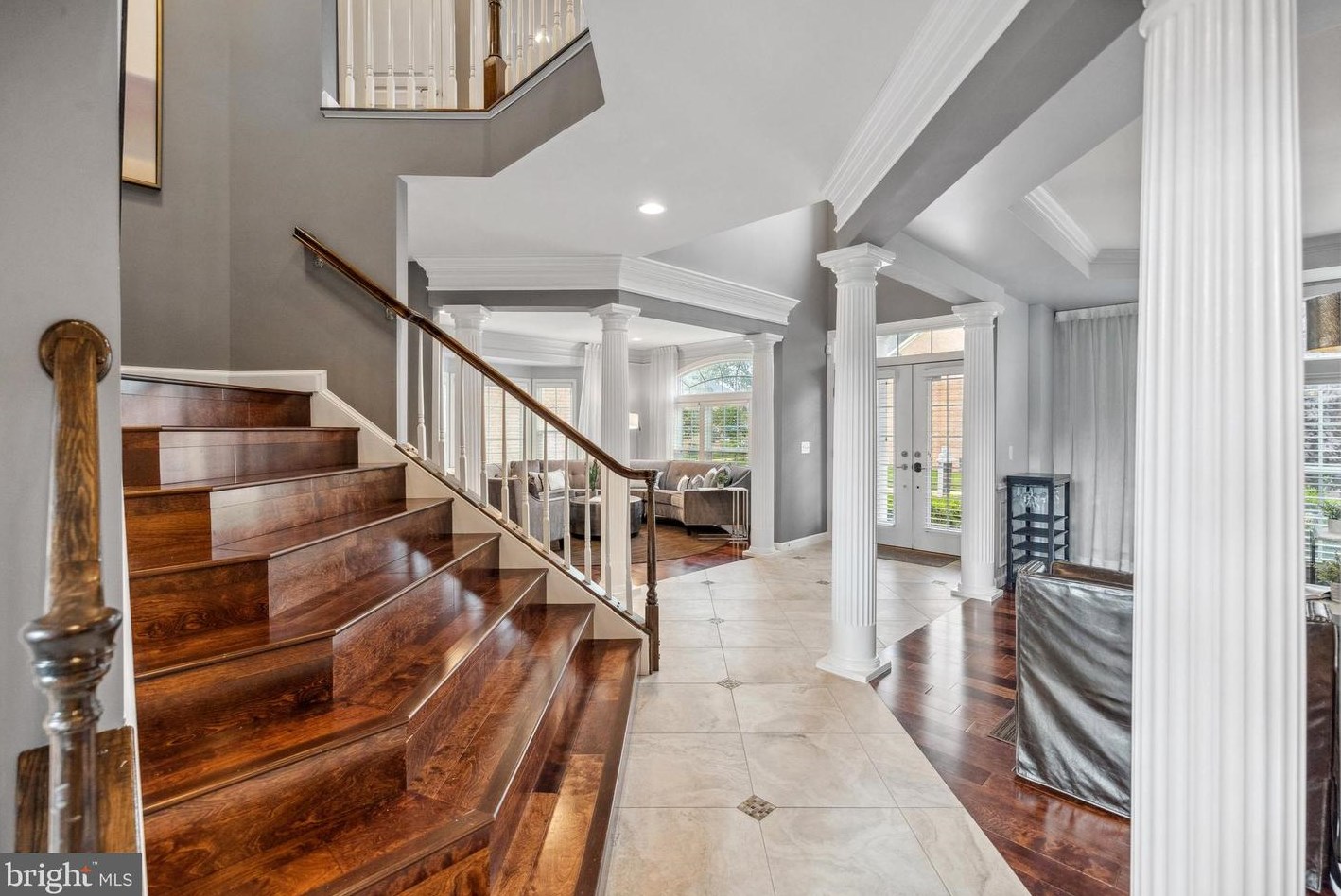 3991 Woodberry Mdw Dr, Fairfax VA  22033-2498 exterior