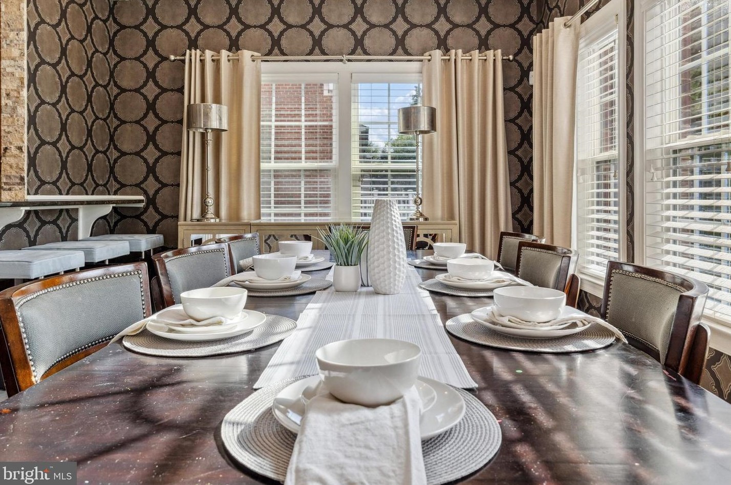 3991 Woodberry Mdw Dr, Fairfax VA  22033-2498 exterior