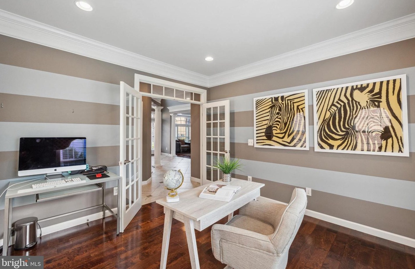 3991 Woodberry Mdw Dr, Fairfax VA  22033-2498 exterior