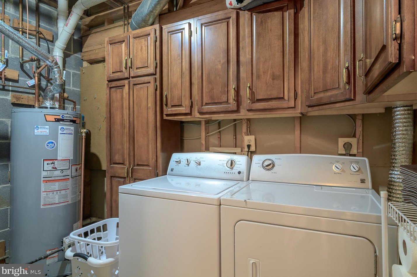 3783 Inverness Rd, Fairfax VA 22033-4648 exterior