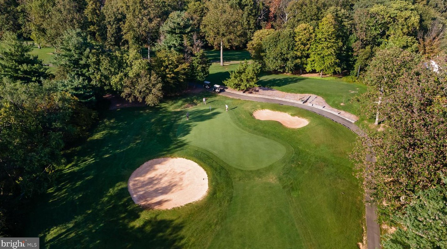 3783 Inverness Rd, Fairfax VA 22033-4648 exterior