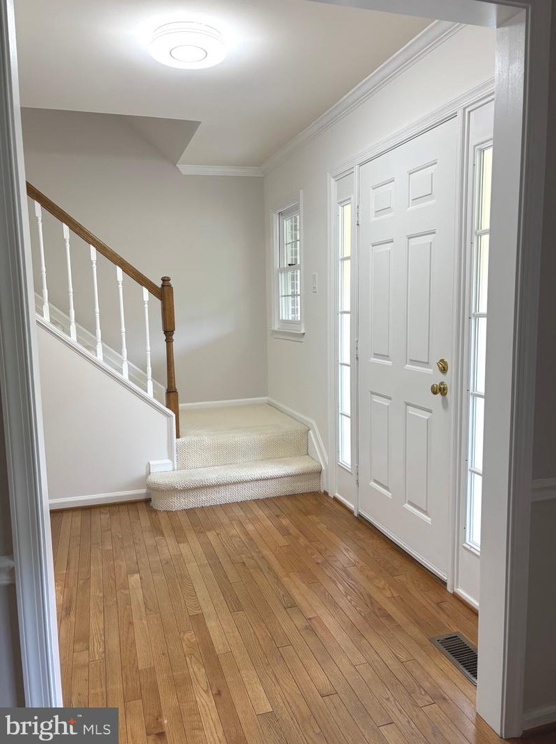 4308 Poplar Branch Dr, Fairfax VA  20151-2538 exterior