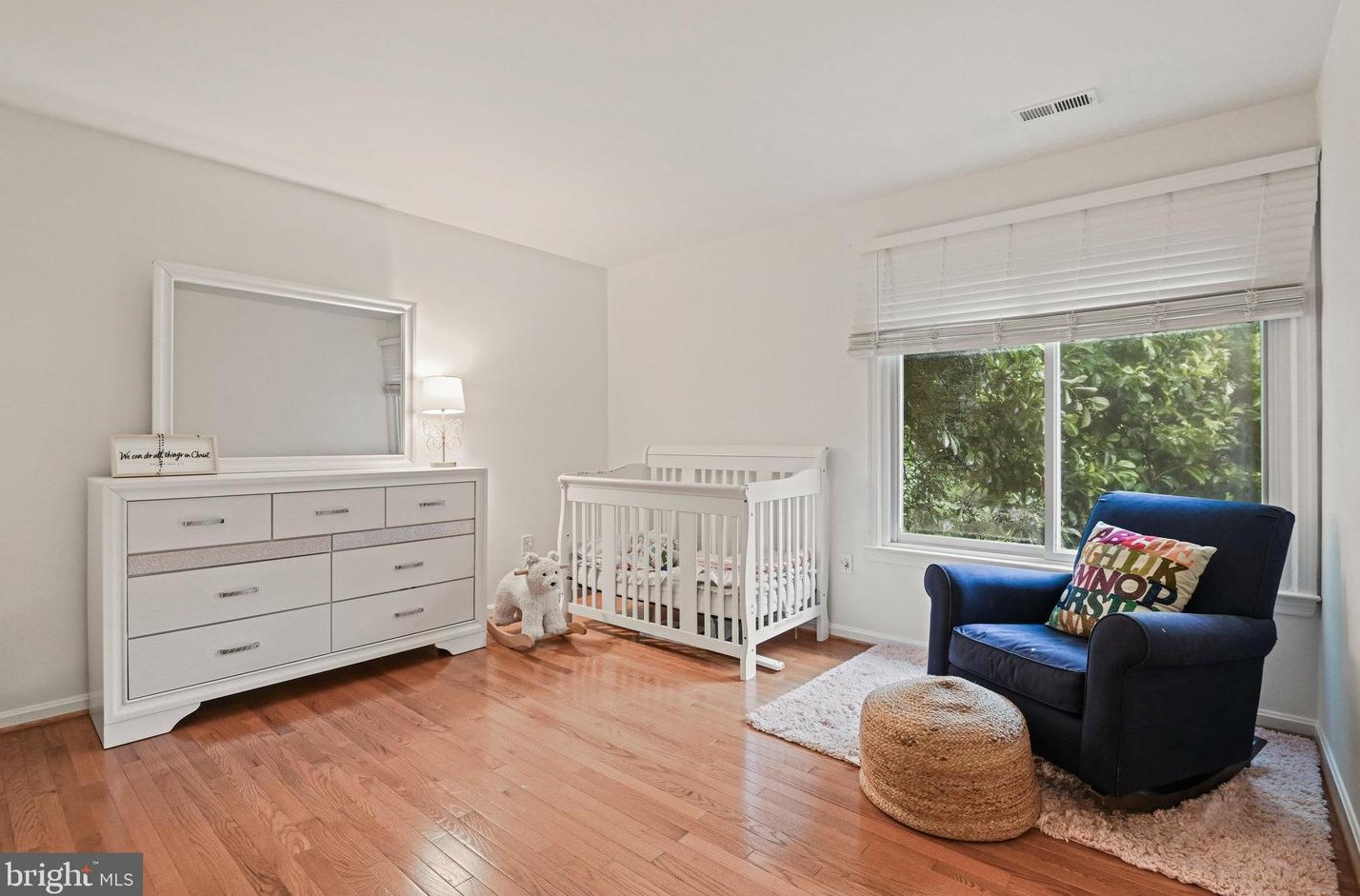 5252 Gln Mdw Rd, Centreville VA  20120-1354 exterior